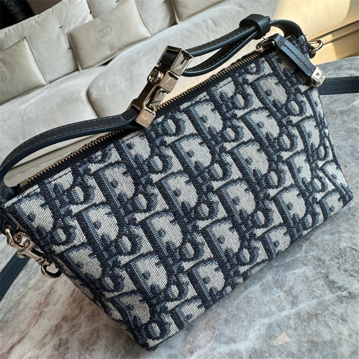 DIOR 디올 트래블 노마드 스몰 파우치 S5553