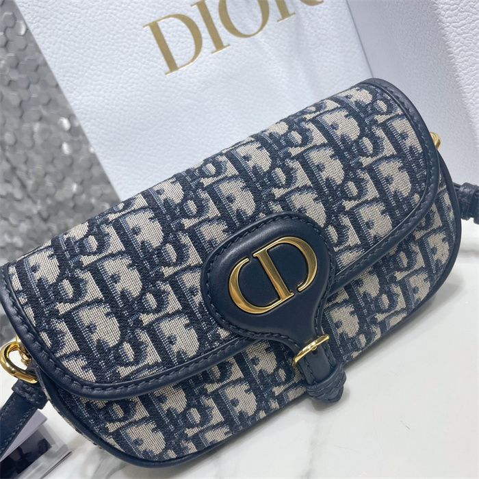 DIOR 디올 이스트웨스트 바비백 M9327