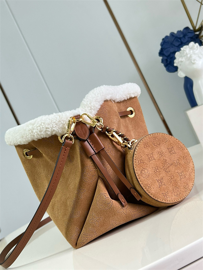 LOUIS VUITTON 루이비통 벨라 버킷백 M57068 2024/신상