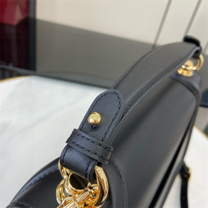 GUCCI 구찌 블론디 미디엄 핸들백 ‎815716 2024/신상 3COLOR