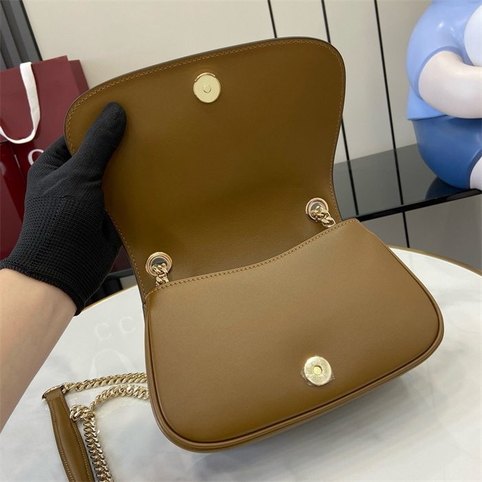 GUCCI 구찌 블론디 미니 숄더백 815711 2024/신상