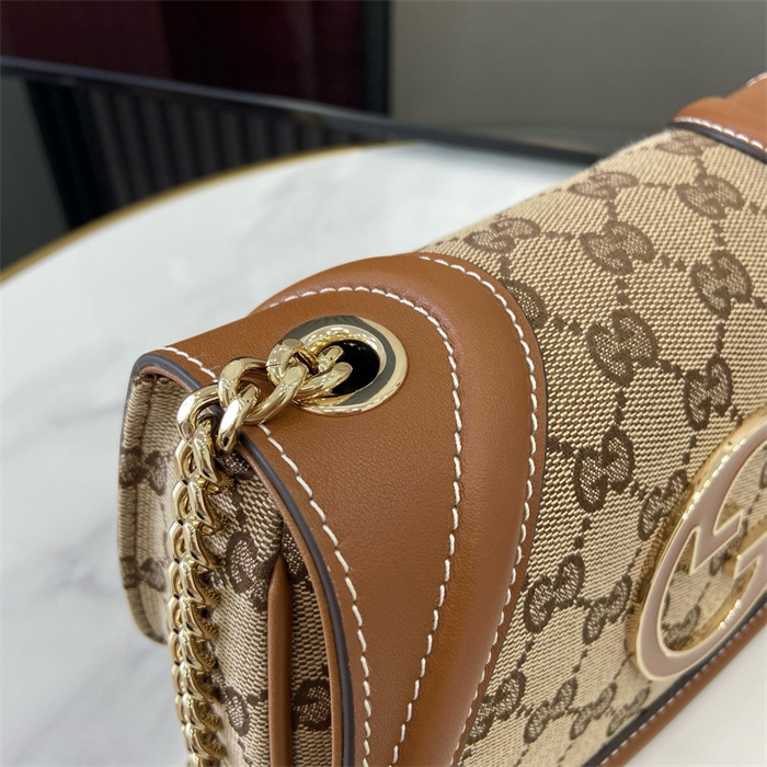 GUCCI 구찌 블론디 미니 숄더백 815711 2024/신상