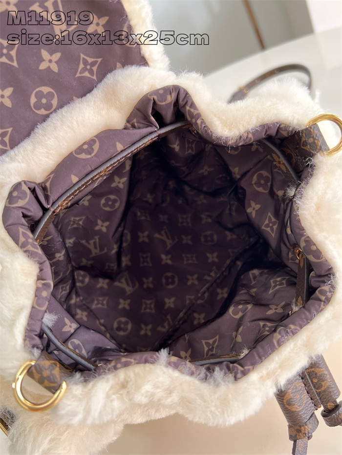 LOUIS VUITTON 루이비통 나노 테디 백팩 M11919 2024/신상