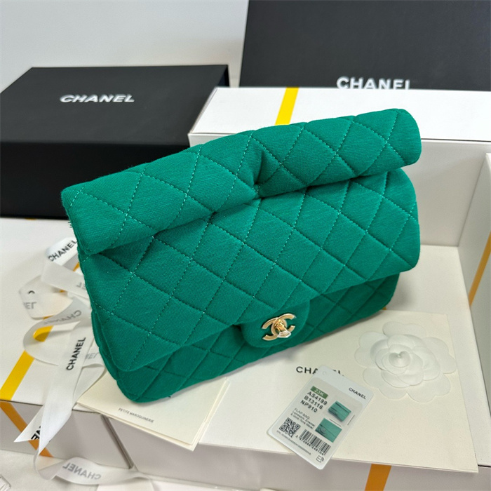 CHANEL 샤넬 플랩 클러치백 AS4199