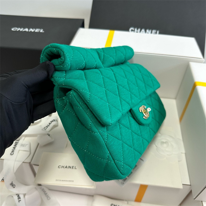 CHANEL 샤넬 플랩 클러치백 AS4199