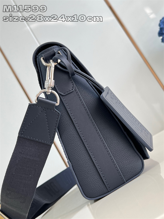 LOUIS VUITTON 루이비통 테이크오프 메신저백 MM M11599