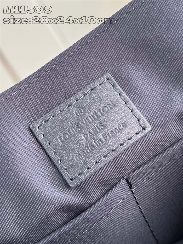 LOUIS VUITTON 루이비통 테이크오프 메신저백 MM M11599