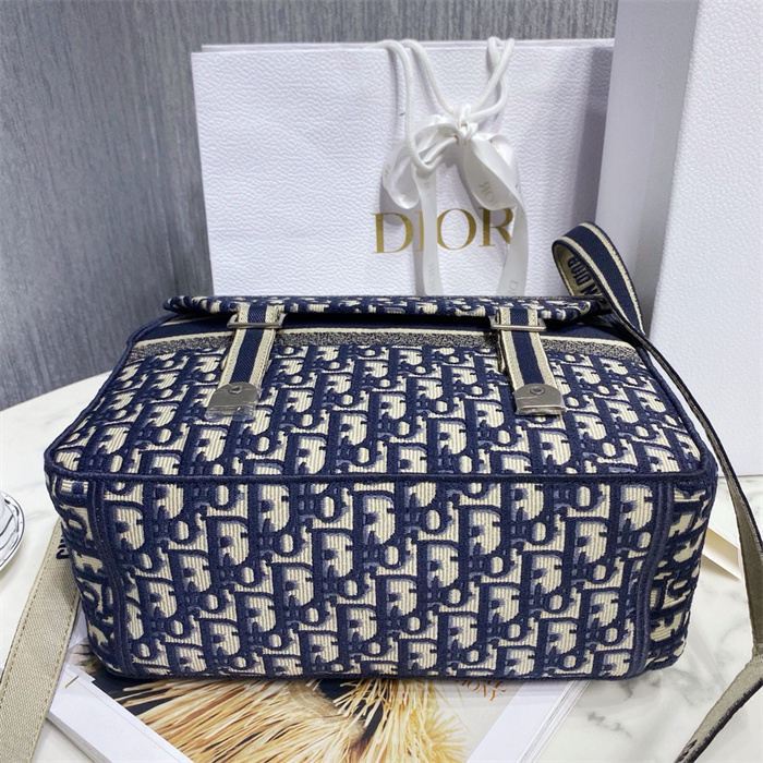 DIOR 디올 캠프 메신저백 M1340 2024/신상 2COLOR