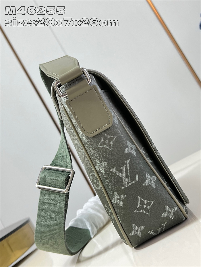 LOUIS VUITTON 루이비통 디스트릭트 크로스백 PM M11593 2024/신상