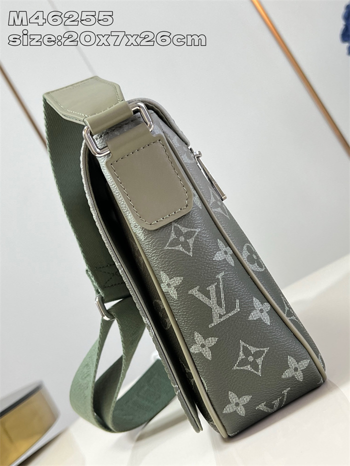 LOUIS VUITTON 루이비통 디스트릭트 크로스백 PM M11593 2024/신상