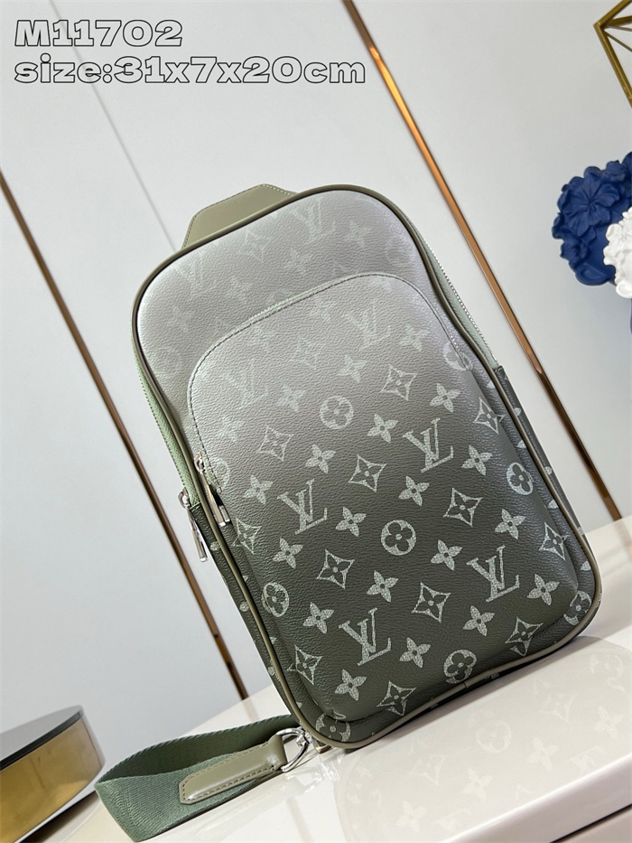 LOUIS VUITTON 루이비통 에비뉴 슬링백 M11702