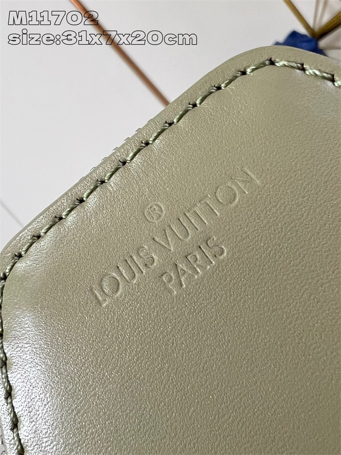 LOUIS VUITTON 루이비통 에비뉴 슬링백 M11702