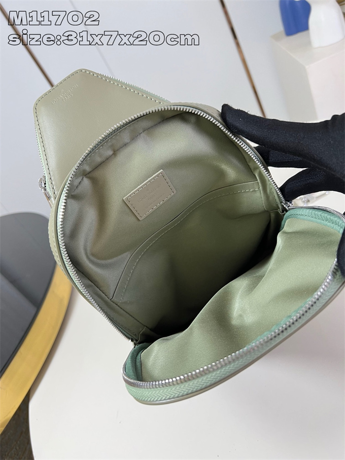 LOUIS VUITTON 루이비통 에비뉴 슬링백 M11702