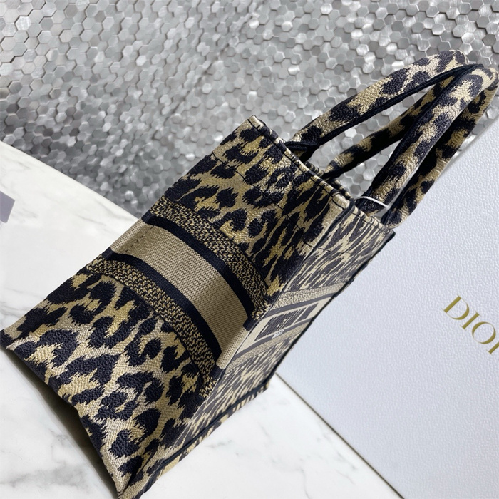 DIOR 디올 오블리크 스몰 북 토트백 M1286 2024/신상