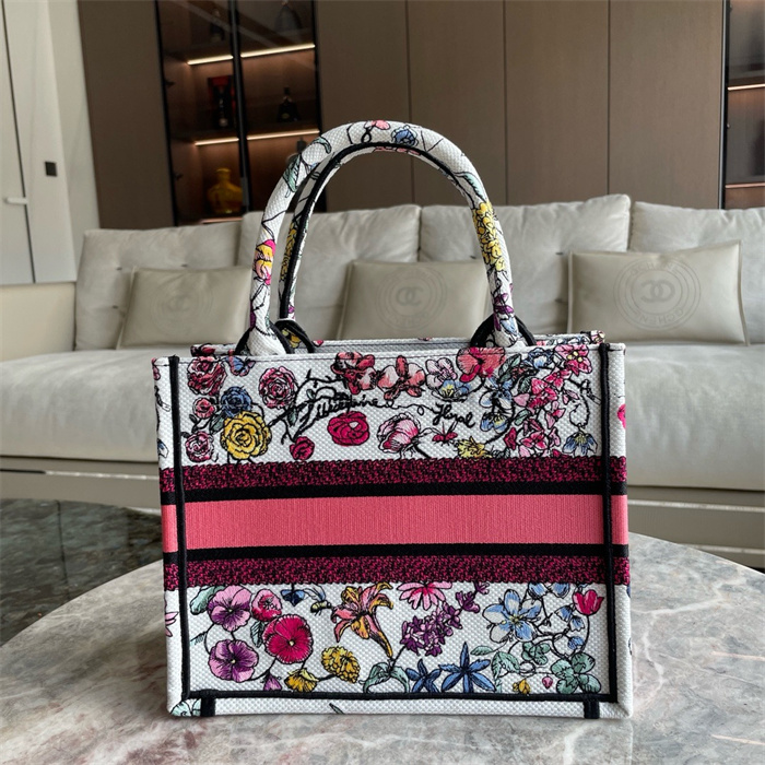 DIOR 디올 오블리크 스몰 북 토트백 M1286 2024/신상