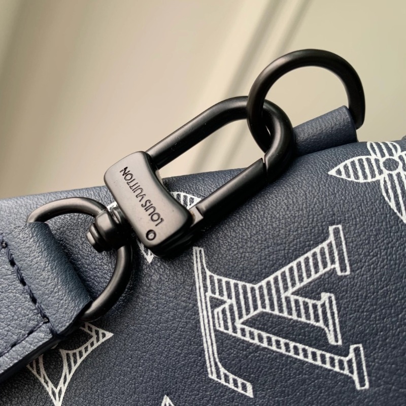 LOUIS VUITTON 루이비통 포쉐트 투고 클러치백
