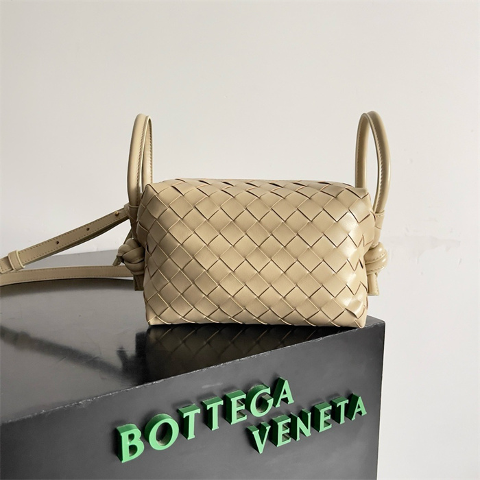 BOTTEGA VENETA 보테가베네타 루프 숄더백 796615 2024/신상 6COLOR