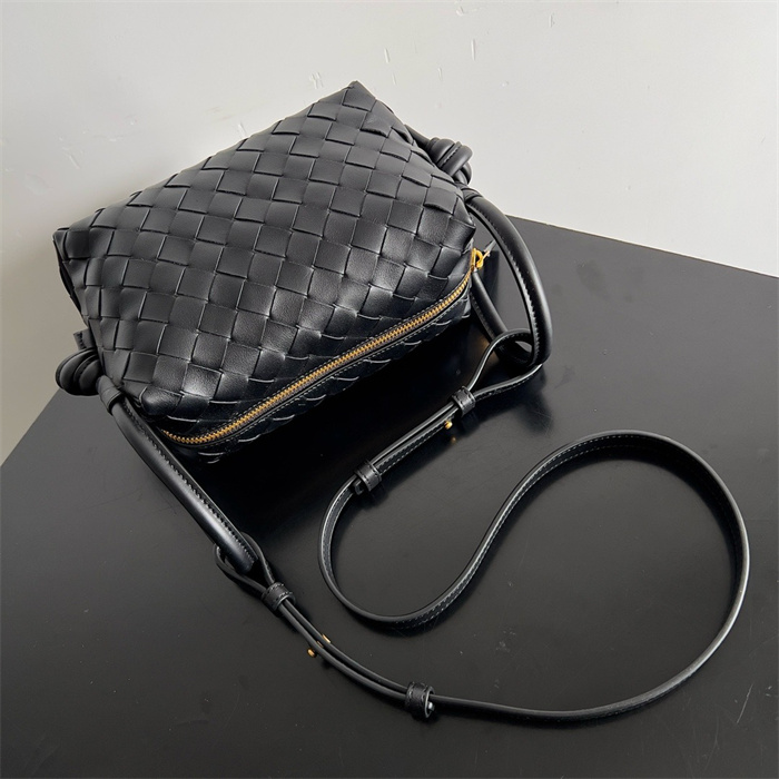 BOTTEGA VENETA 보테가베네타 루프 숄더백 796615 2024/신상 6COLOR