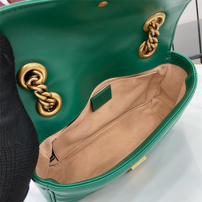 GUCCI 구찌 GG 마몽 마틀라세 미니 숄더백 446744 2024/신상