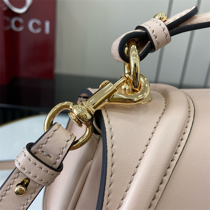 GUCCI 구찌 블론디 미디엄 탑 핸들백 815719 2024/신상