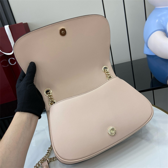 GUCCI 구찌 블론디 스몰 숄더백 815715 2024/신상