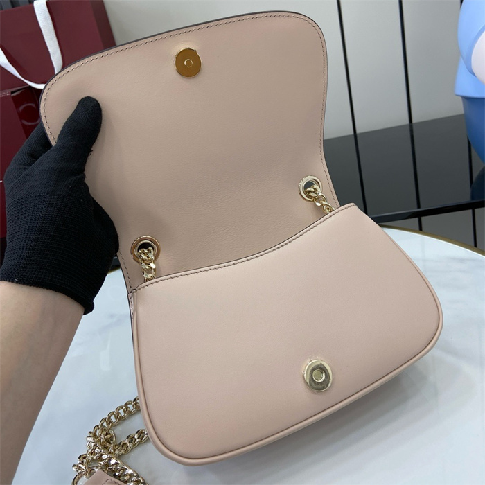 GUCCI 구찌 블론디 미니 숄더백 815711 2024/신상