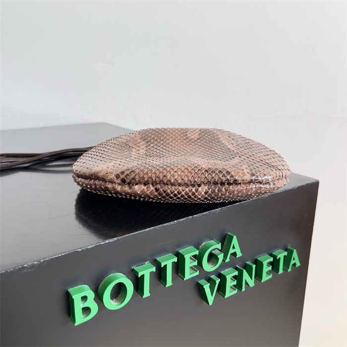 BOTTEGA VENETA 보테가베네타 사르딘 미니 숄더백 794920 2024/신상
