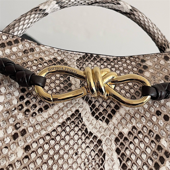 BOTTEGA VENETA 보테가베네타 안디아모 스몰 토트백 743568 2024/신상