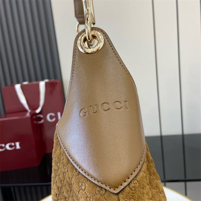 GUCCI 구찌 보디 미디엄 숄더백 815924 2024/신상 2COLOR