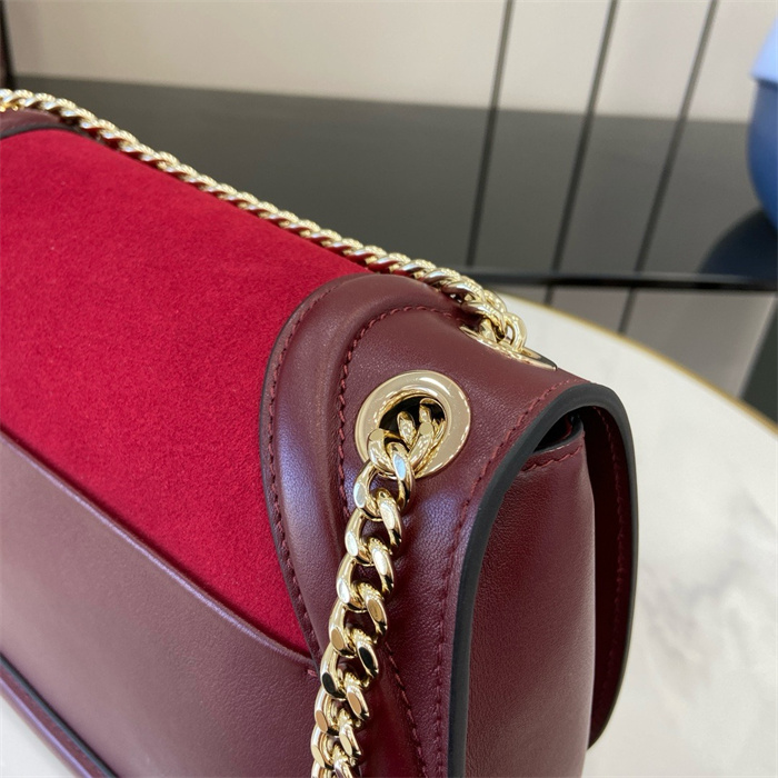 GUCCI 구찌 블론디 스몰 숄더백 815715 2024/신상