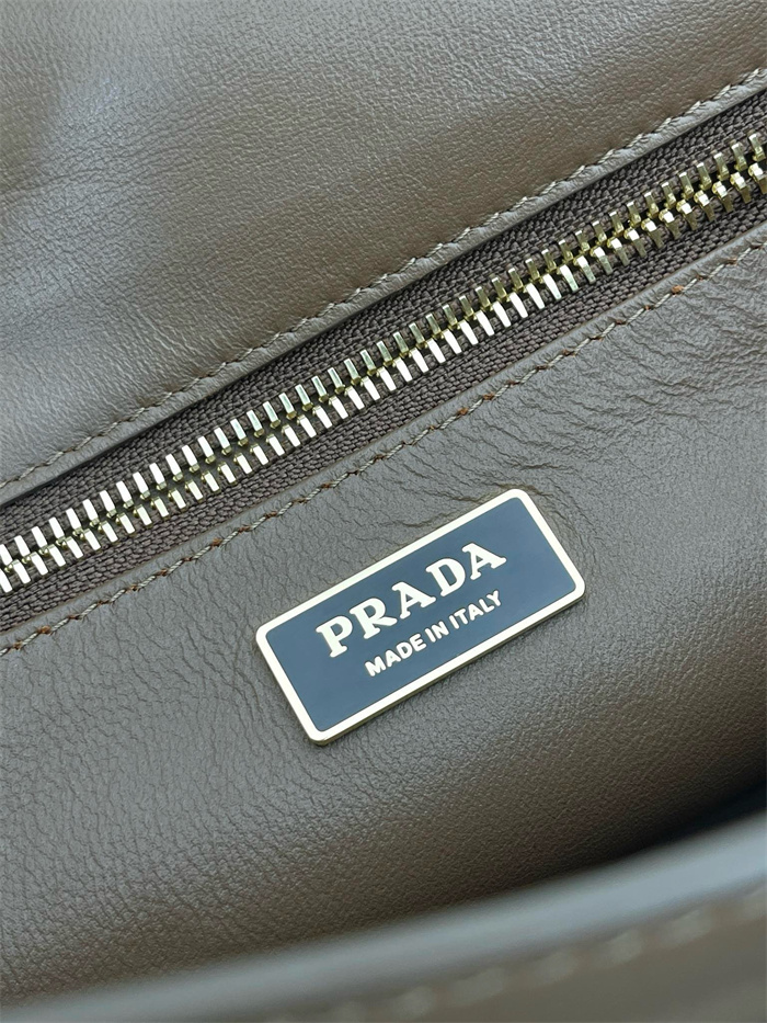 PRADA 프라다 소프트 사운드 라지 숄더백 1BD378A 2024/신상