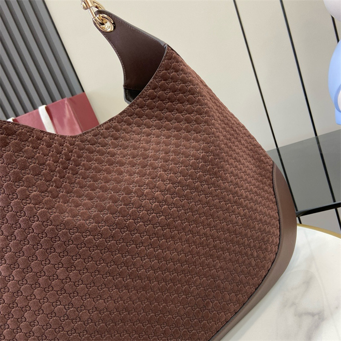 GUCCI 구찌 보디 미디엄 숄더백 815924 2024/신상