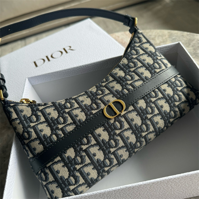 DIOR 디올 몽테뉴 미니 숄더백 M6155 2024/신상