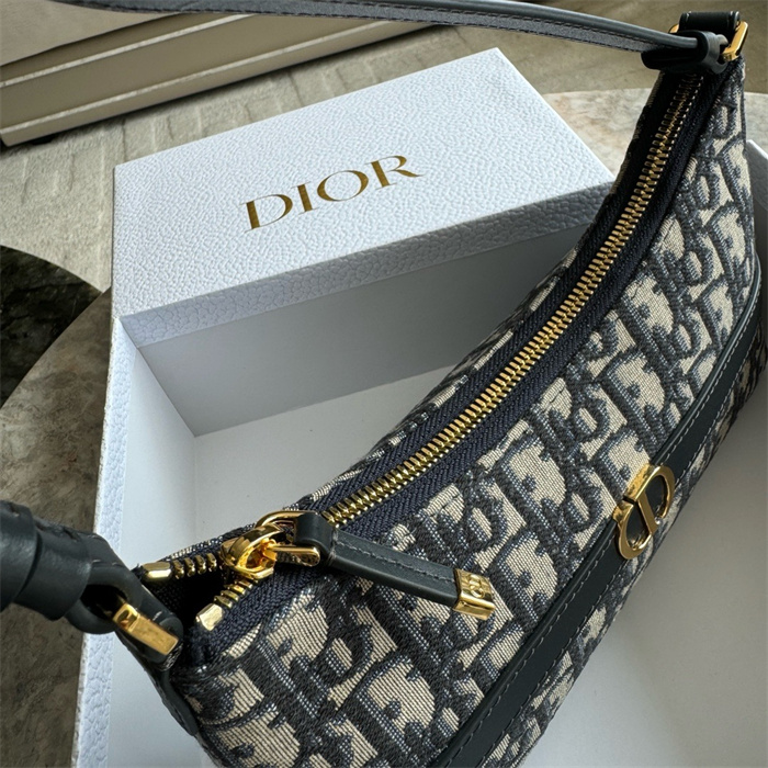 DIOR 디올 몽테뉴 미니 숄더백 M6155 2024/신상