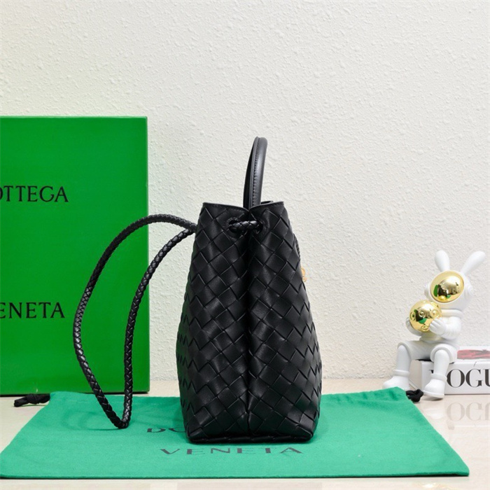 BOTTEGA VENETA 보테가베네타 안디아모 미디엄 토트백 84630 2024/신상