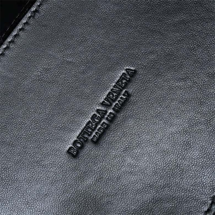 BOTTEGA VENETA 보테가베네타 안디아모 미디엄 토트백 84630 2024/신상