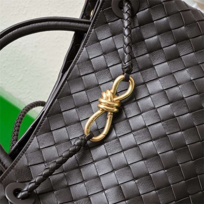 BOTTEGA VENETA 보테가베네타 안디아모 미디엄 토트백 84630 2024/신상