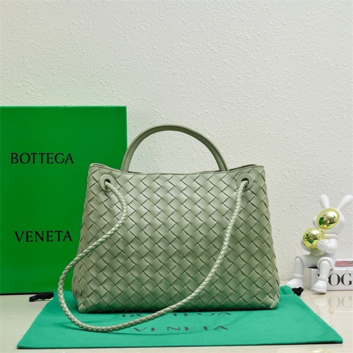 BOTTEGA VENETA 보테가베네타 안디아모 미디엄 토트백 84630 2024/신상