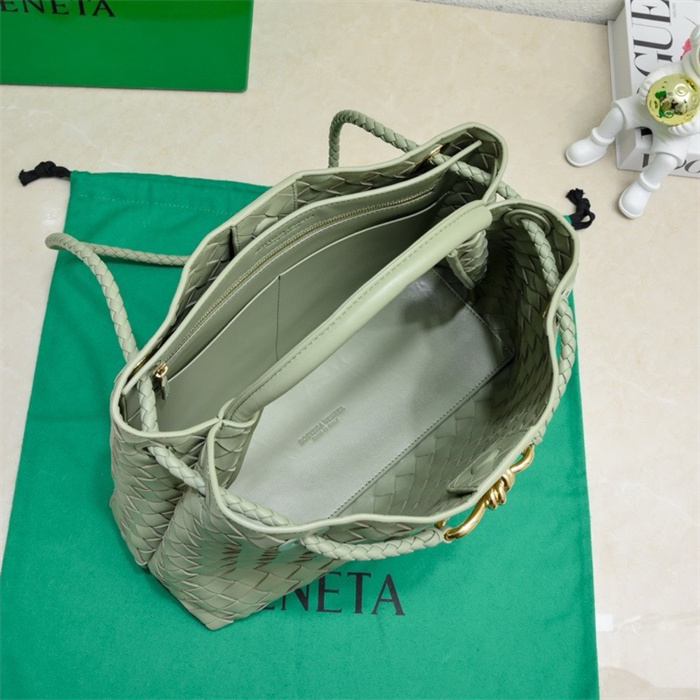 BOTTEGA VENETA 보테가베네타 안디아모 미디엄 토트백 84630 2024/신상