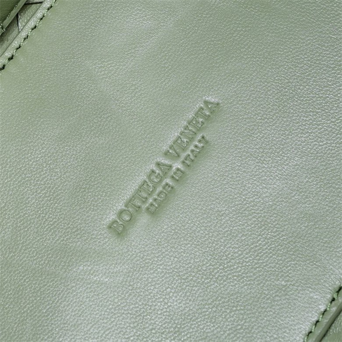 BOTTEGA VENETA 보테가베네타 안디아모 미디엄 토트백 84630 2024/신상