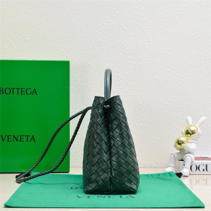 BOTTEGA VENETA 보테가베네타 안디아모 미디엄 토트백 84630 2024/신상