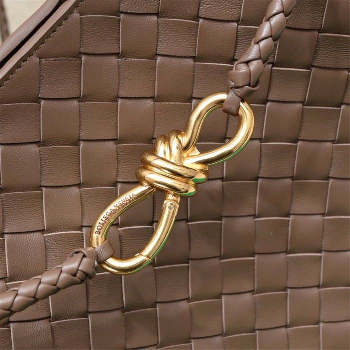BOTTEGA VENETA 보테가베네타 안디아모 미디엄 토트백 84630 2024/신상