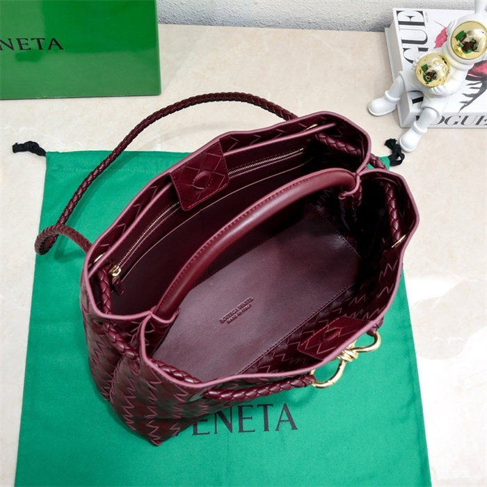 BOTTEGA VENETA 보테가베네타 안디아모 미디엄 토트백 84630 2024/신상