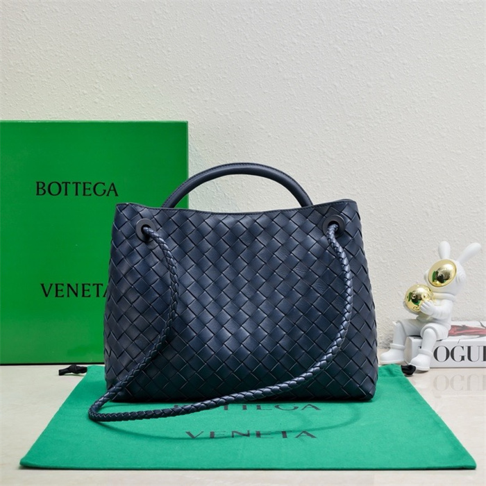 BOTTEGA VENETA 보테가베네타 안디아모 미디엄 토트백 84630 2024/신상