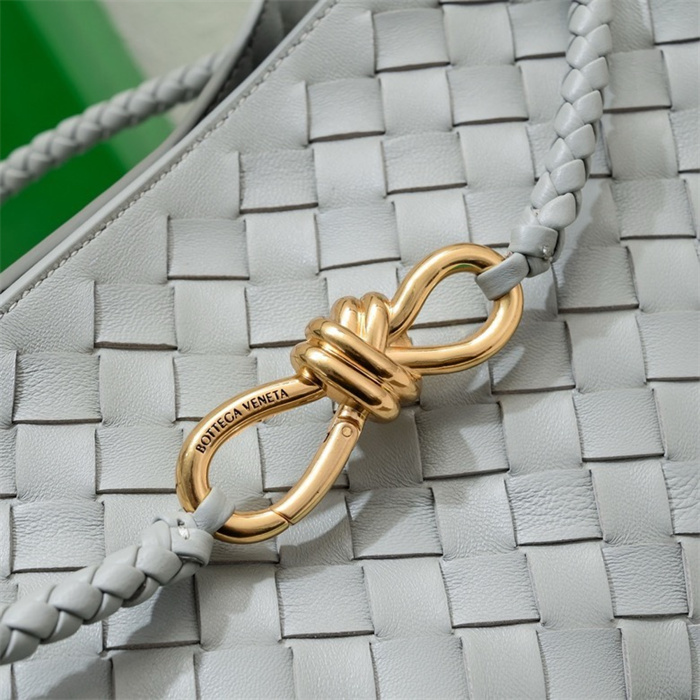 BOTTEGA VENETA 보테가베네타 안디아모 미디엄 토트백 84630 2024/신상