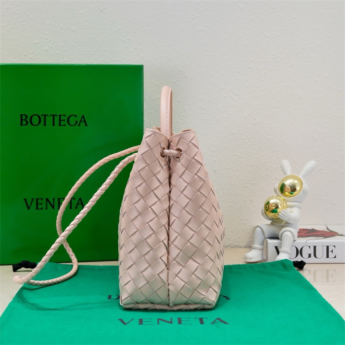 BOTTEGA VENETA 보테가베네타 안디아모 미디엄 토트백 84630 2024/신상