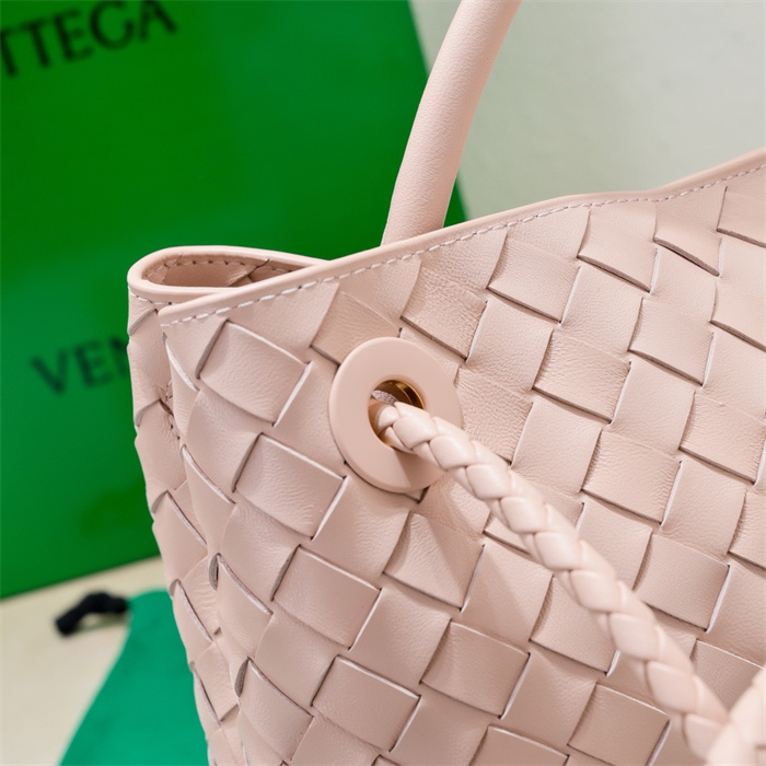 BOTTEGA VENETA 보테가베네타 안디아모 미디엄 토트백 84630 2024/신상