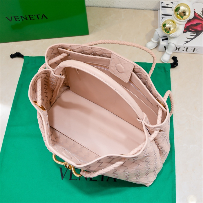 BOTTEGA VENETA 보테가베네타 안디아모 미디엄 토트백 84630 2024/신상