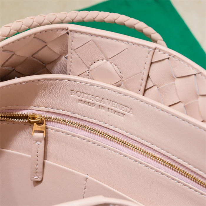 BOTTEGA VENETA 보테가베네타 안디아모 미디엄 토트백 84630 2024/신상