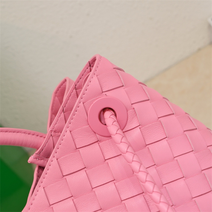 BOTTEGA VENETA 보테가베네타 안디아모 미디엄 토트백 84630 2024/신상